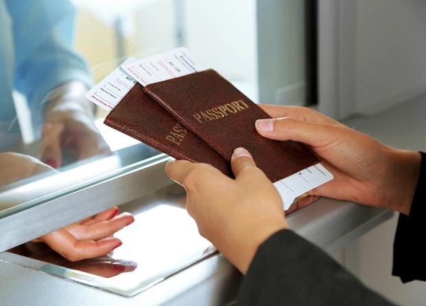 Các bước tiến hành làm thủ tục bảo lãnh cho người thân xin visa nhập cảnh vào Việt Nam