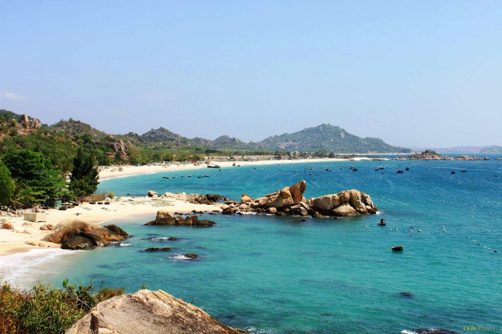 Khám phá vẻ đẹp nguyên sơ tại đảo Bình Ba -Nha Trang